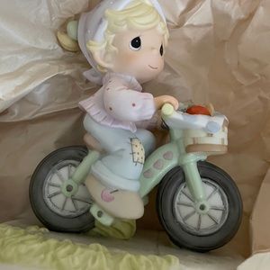 Precious moment figurine 2004